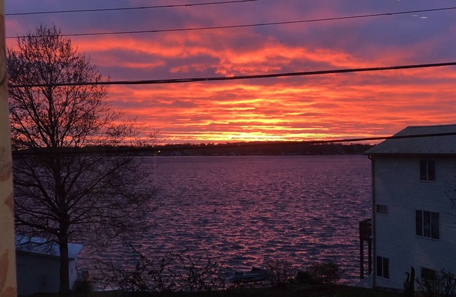 Summer 2025 Opens Jan 6 - Lake George Home Sleeps 10