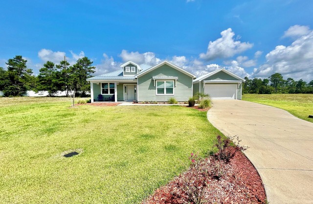 Summer Breeze, community pool