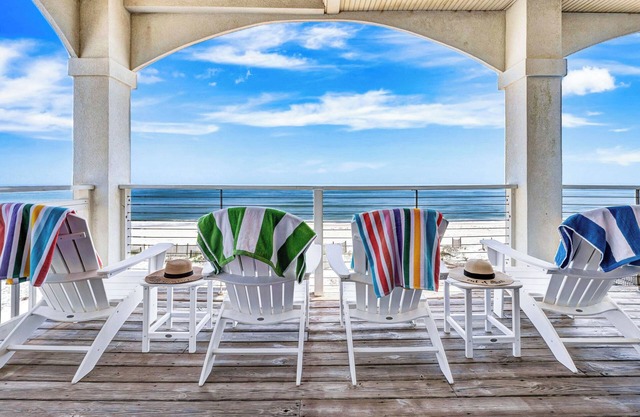 Sun Of A Sailor - Pet Friendly, Beach Front, Swimming Pool, St George Island!