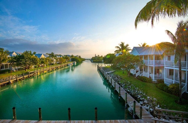 Sunny Beaches | Sunset Cruises. 2 Bedroom Private Villa