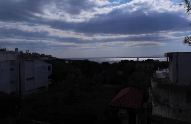 Sunny with terrace around & sea view 65 sqm.nn