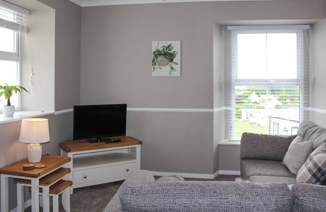 Sunrise Cottage - UK35813