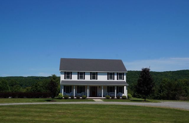 ** Sunrise Estates II ** 5 Bedrooms each with Private Bathrooms, Heated Pool.