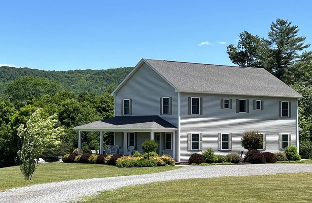 ** Sunrise Estates III ** 5 Bedrooms each with Private Bathrooms, Heated Pool.