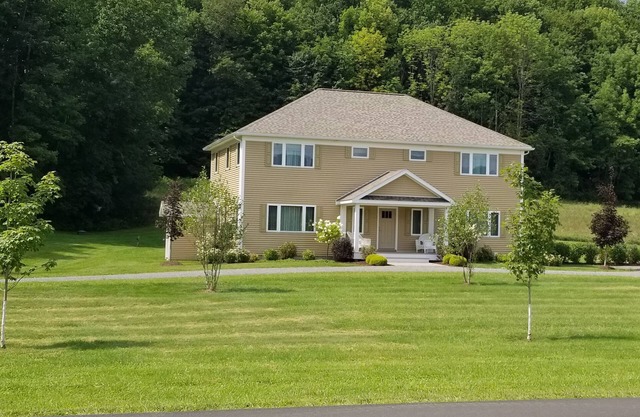 ** Sunrise Estates IV ** 5 Bedrooms each with Private Bathrooms, Heated Pool.