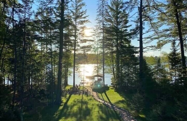 Sunrise Pines Lake Home On The Largest Chain of Lakes in Eagle River!