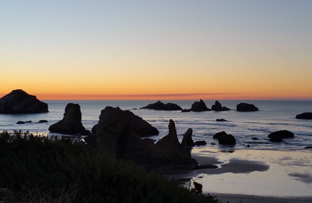 Sunset Oceanfront Lodging