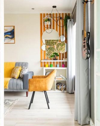 Sunset View Apartment with Free Secure Parking in Central Location