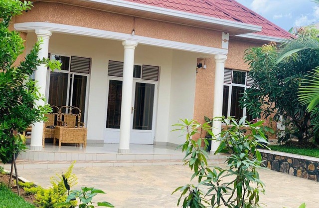 Sunset View Family Home, close to