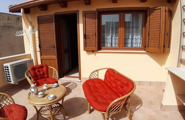 Sunshine Apartment " Rustico con Terrazza "