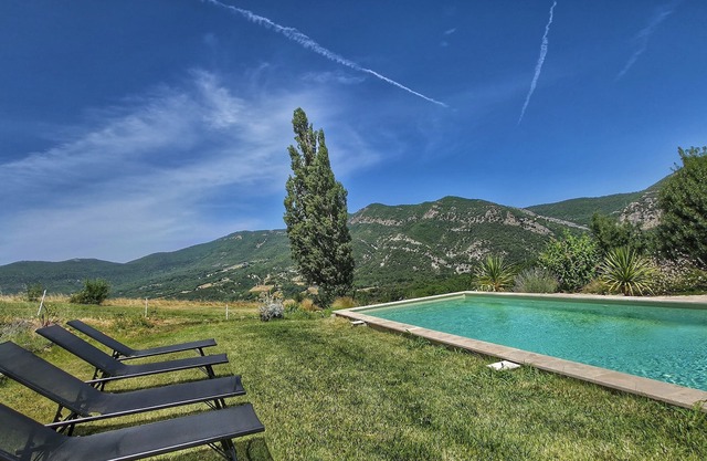 Superb farmhouse with breathtaking views in a quiet location not overlooked