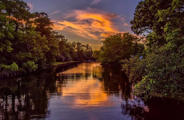 Super Bowl Weekend 2025nScenic Top Floor 3 Bed 2 Bath Condo Easy to New Orleans