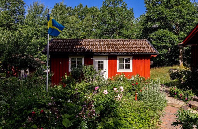 Super cozy cottage in Sunnaryd by the lake Bolmen