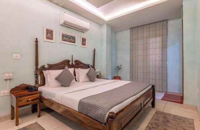 Super Deluxe Room