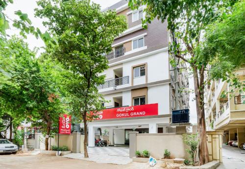 Super Hotel O Gokul Grand Near SR Nagar Police Station
