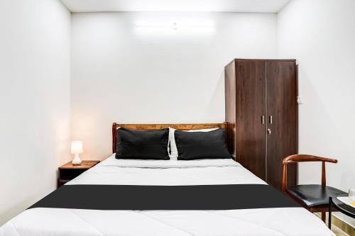 Super Hotel O HMR Inn