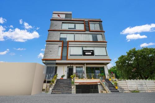 Super Townhouse Oak Shri Jagannath Temple Formerly Sai Thrishul Grand