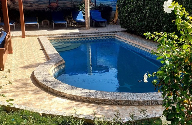 Superb Villa Private Pool and feet in the sea