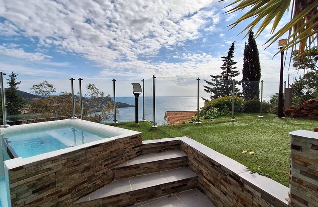 Superbe Villa 4 Chambres - 10 Personnes - Piscine vue Panoramique Méditerranée