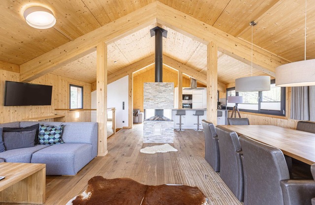 Superior Chalet # 05 with sauna & bathtub inside