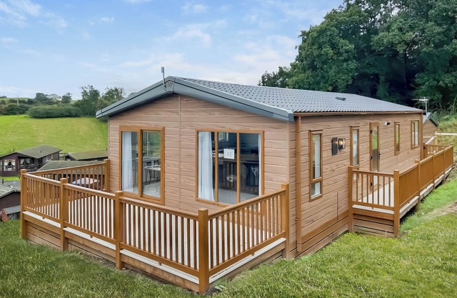 Superior Lodge 2 Bed