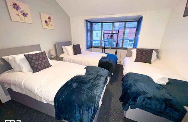 Supersized 5bed house/Birmingham/Monthly discounts