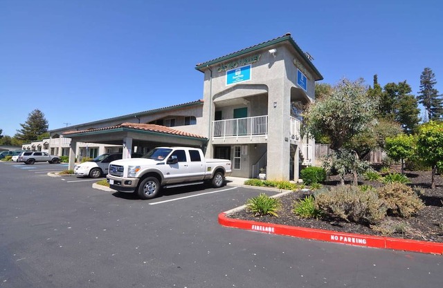 SureStay Hotel by Best Western Castro Valley