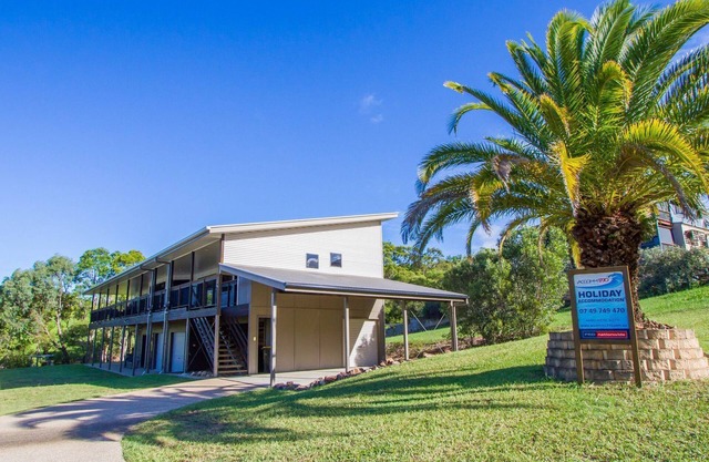 Surf Hunter - boat parking, walk to beach