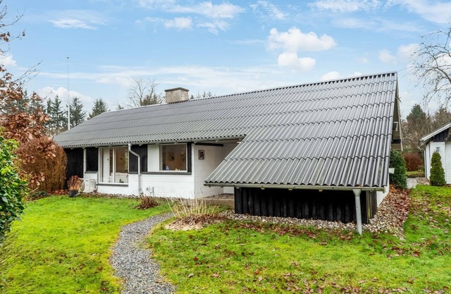 "Sven" - 250m to the fjord by Interhome