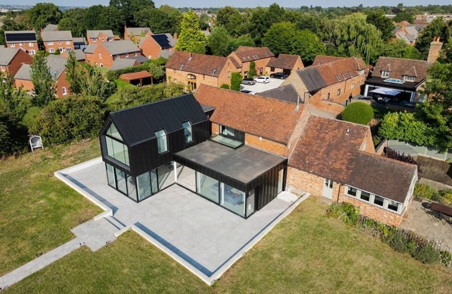 Swallow Fields Old Barn | Elegant Luxury Barn by Eason Stays