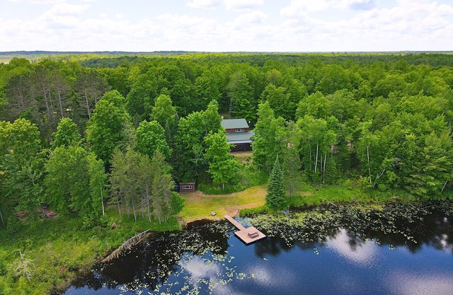 Sweeney Lake Lodge, Northwoods Seclusion