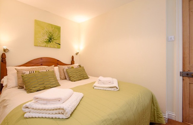 Sweet cottage in the heart of Looe with free Wifi