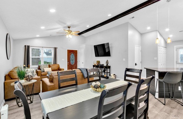 Sweet Retreat in NW Columbus- great for monthly stays and NO cleaning fee!