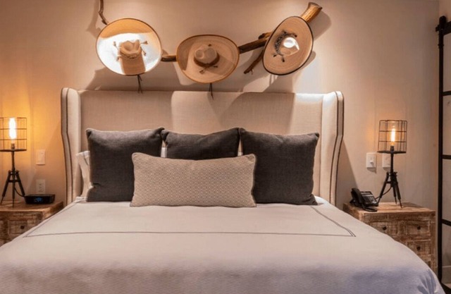 Swim-up bar, private beach, infinity pool, and Greg Norman-designed golf course