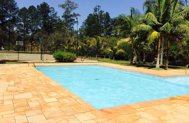 Swimming pool, barbecue, tennis court. At max 14 people in 7 rooms of lux