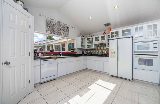 Swiss 67 - Lake Denise