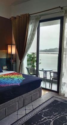 SwissBelResidence Studio With King Bed