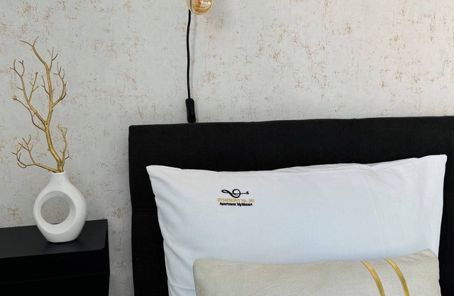 Symphony No. 501 - Apartment MyMozart