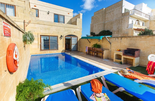 Ta Debora villa enjoying country views and close to the beach