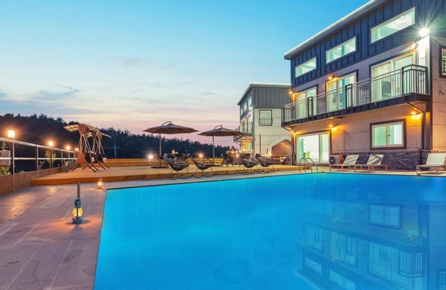 Taean Largo Pension