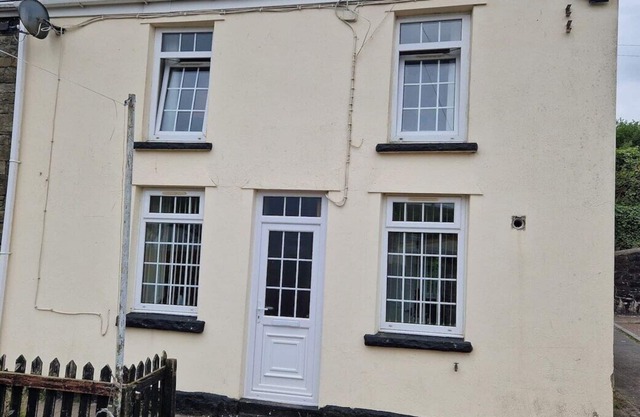 Taff Trail: 2-bed cottage