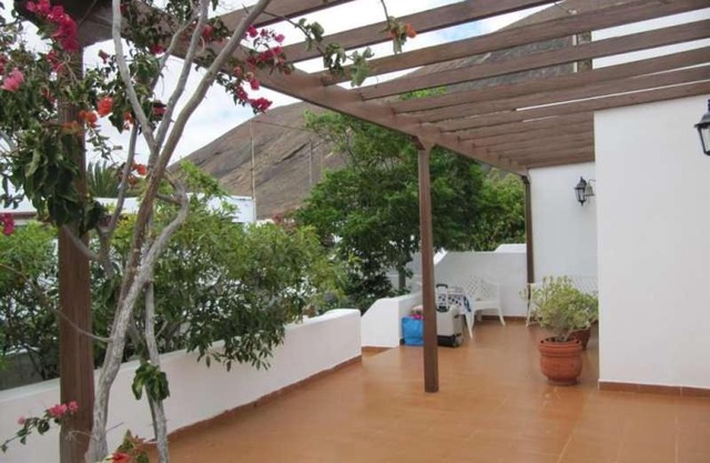 Tahiche Villa Sleeps 6 WiFi