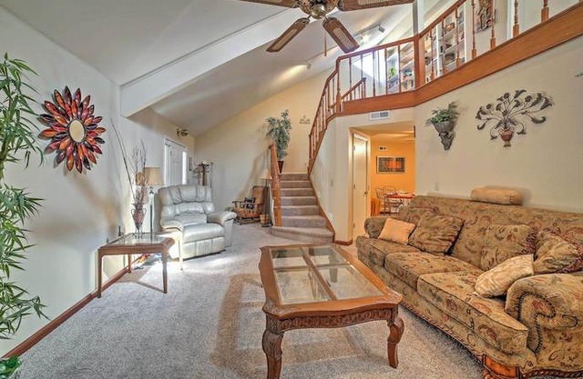 Tahlequah Duplex with Screened-in Porch and Fire Pit!