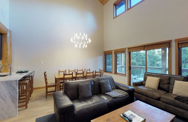 Taluswood 3 Bedroom, Sleeps 8, Private Hot Tub, BBQ, Free Wifi (23)