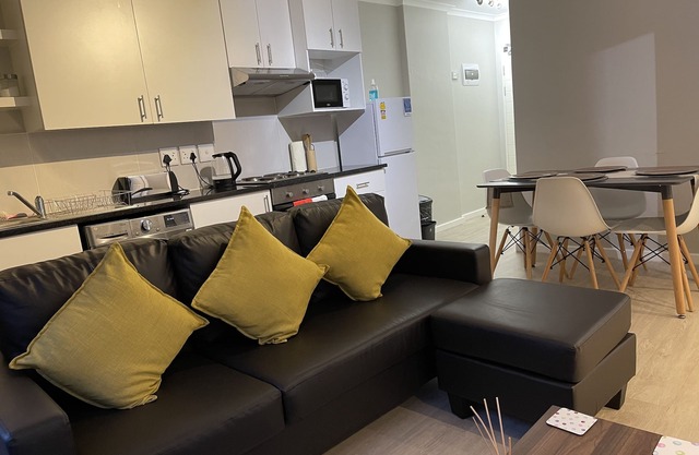 Tana’s Crib Modern Secure 1 bed apartment