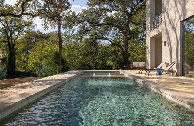 Tarrytown Luxury + Private Pool - Everest!