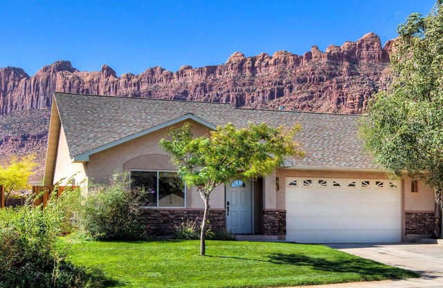 TDS 2 | Single Level Spacious Townhome! Near Arches National Park