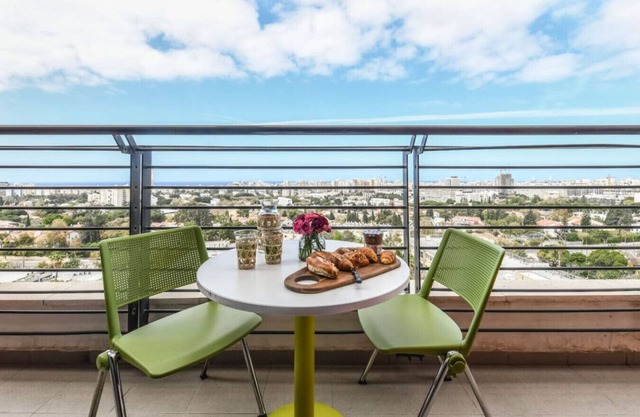 Tel Aviv Uni Balcony Studio E704