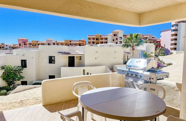 Terrasol Romantic Escape, Gym, BBQ, & Ocean Views