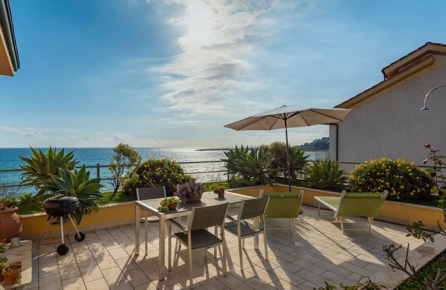 Terrazzo sul Mare by Interhome